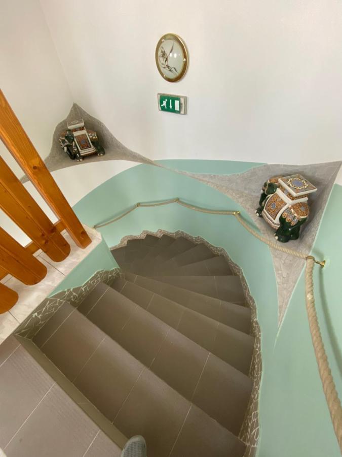 Pension Lizzi Wenen Buitenkant foto