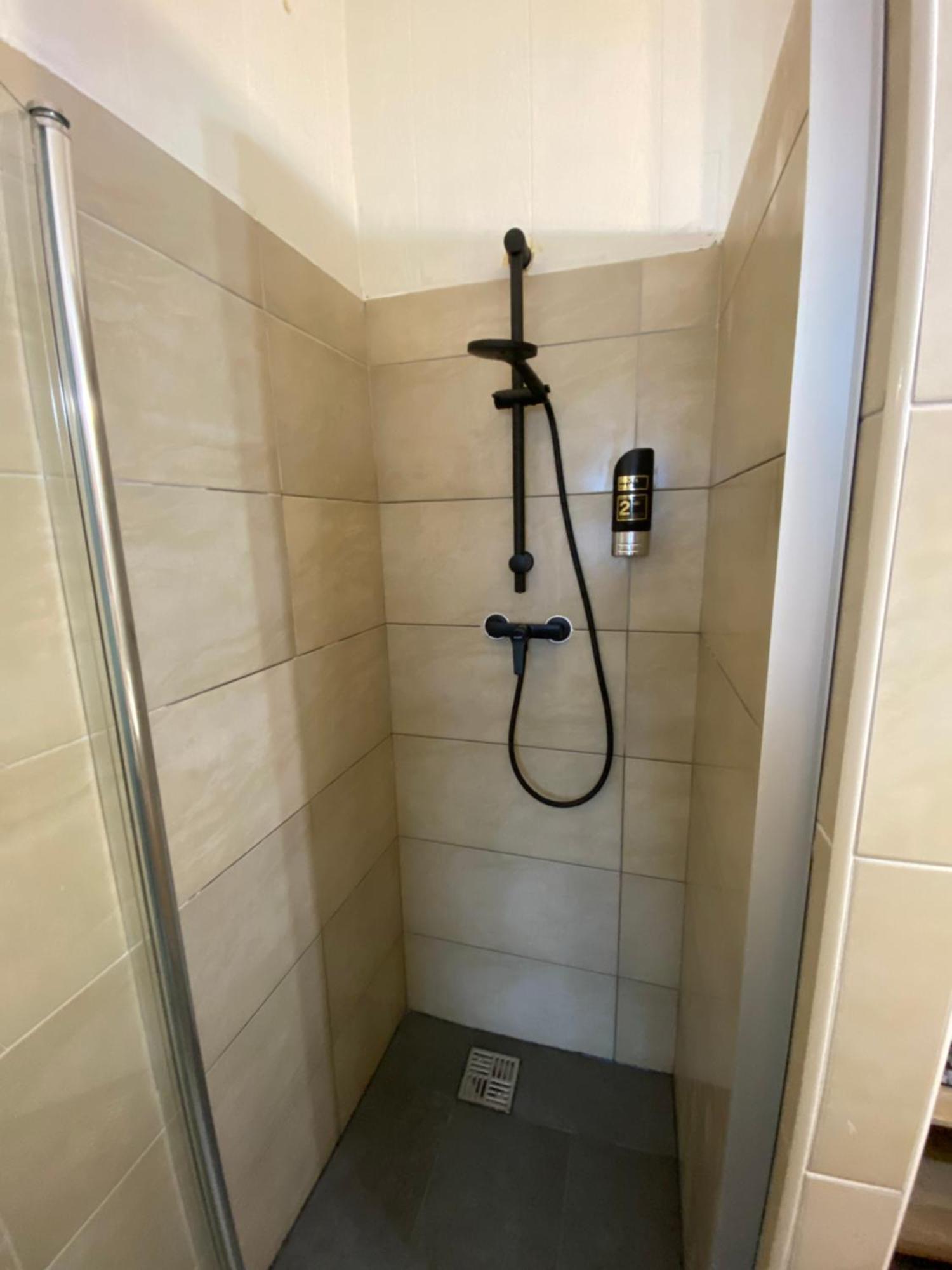 Pension Lizzi Wenen Kamer foto
